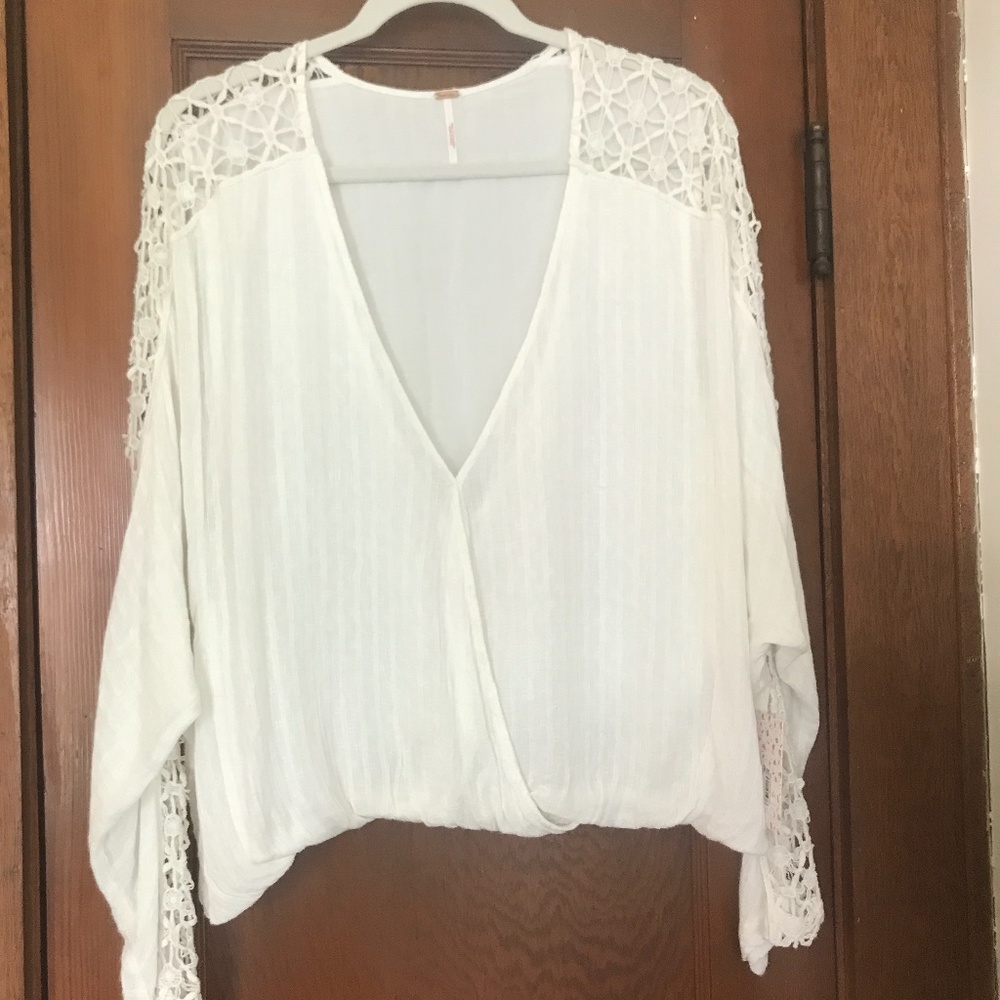 Free people woman’s cream top